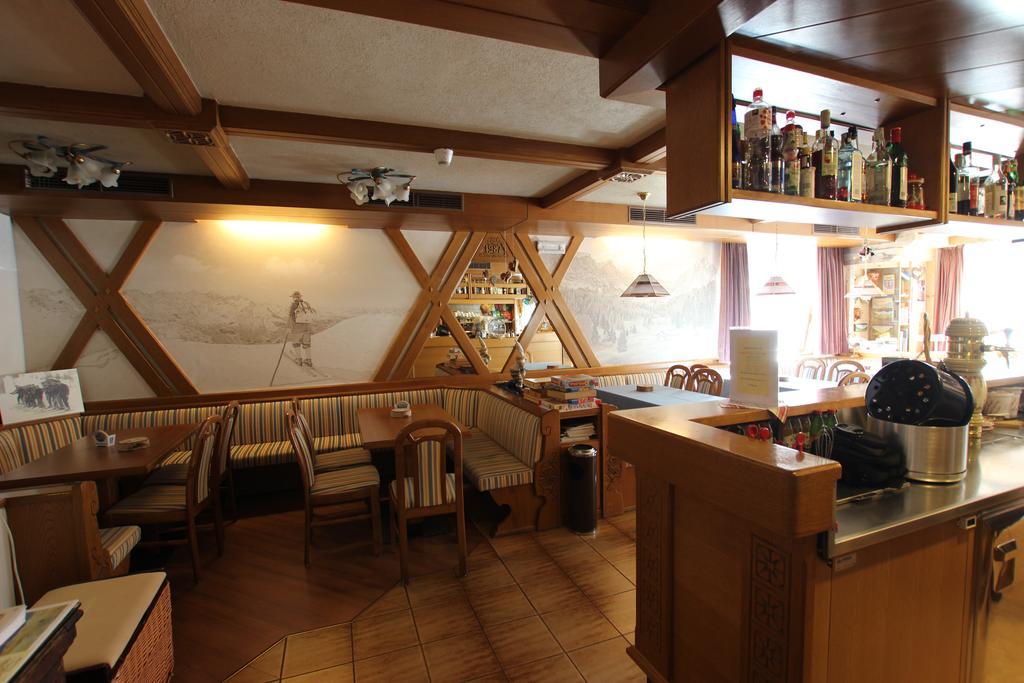 Hotel Rosalpina Soraga Bagian luar foto
